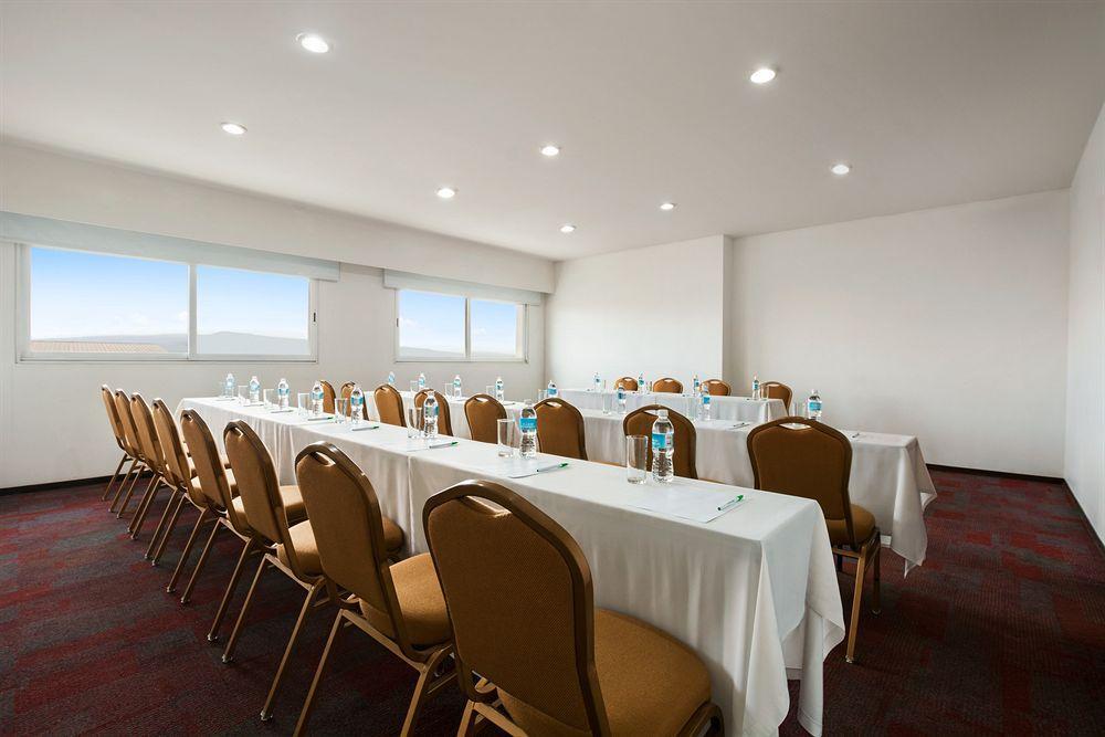 Wyndham Garden Hotel Celaya Celaya  Exterior photo