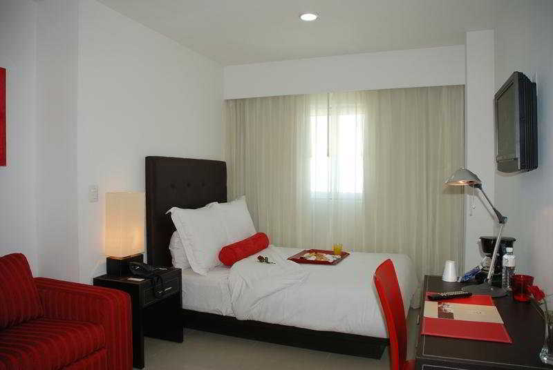 Wyndham Garden Hotel Celaya Celaya  Exterior photo