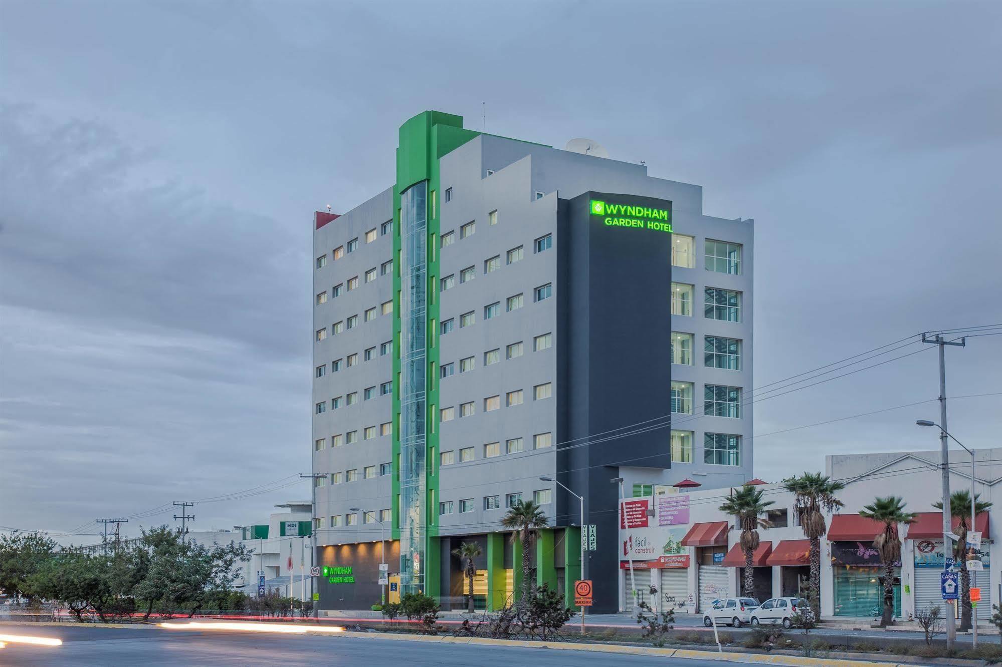 Wyndham Garden Hotel Celaya Celaya  Exterior photo