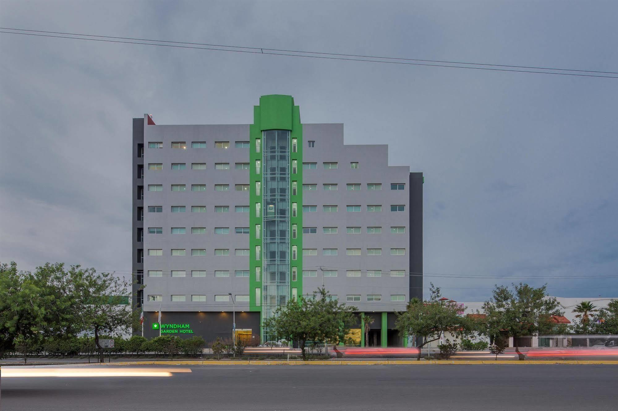 Wyndham Garden Hotel Celaya Celaya  Exterior photo