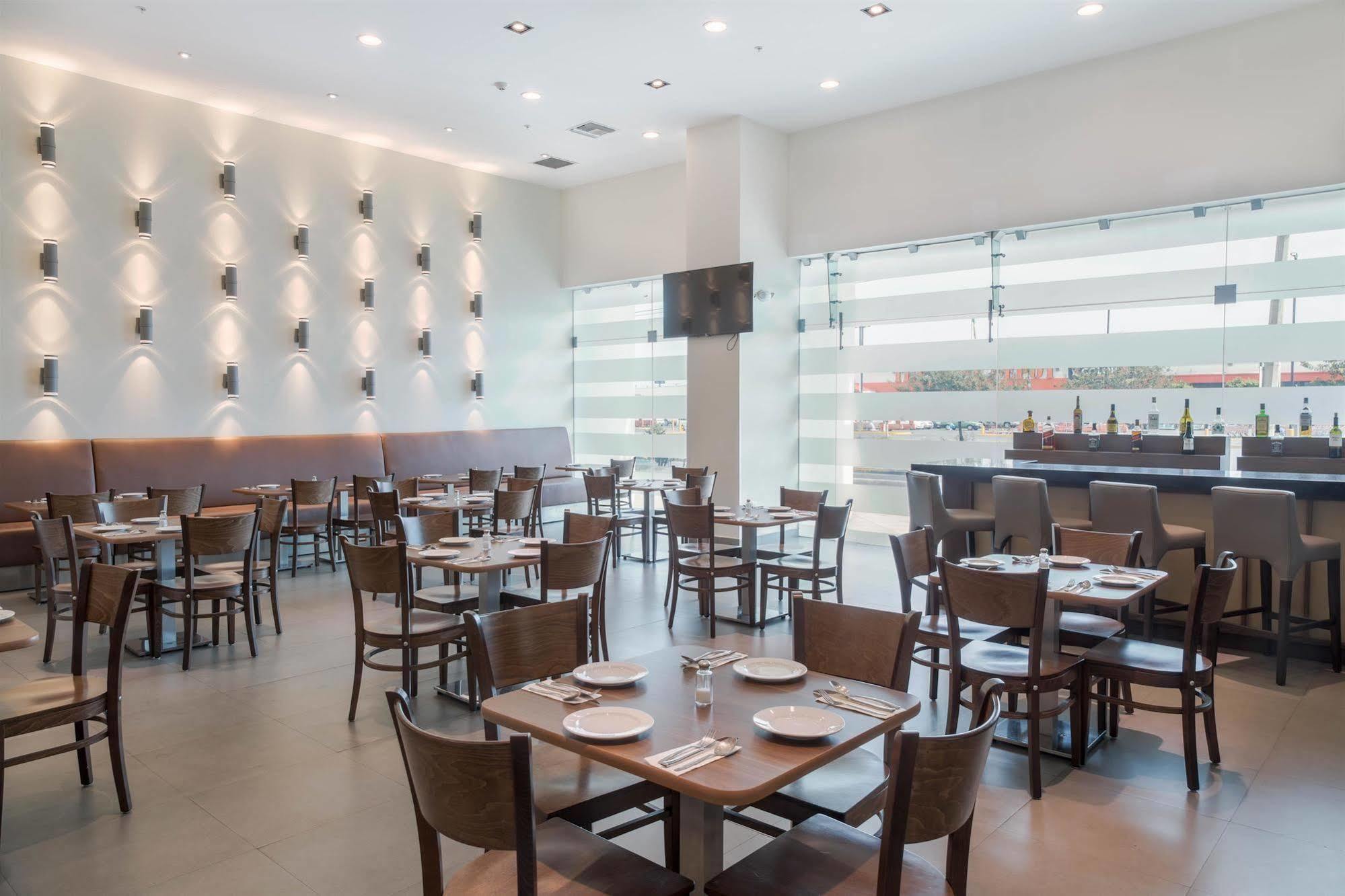 Wyndham Garden Hotel Celaya Celaya  Exterior photo