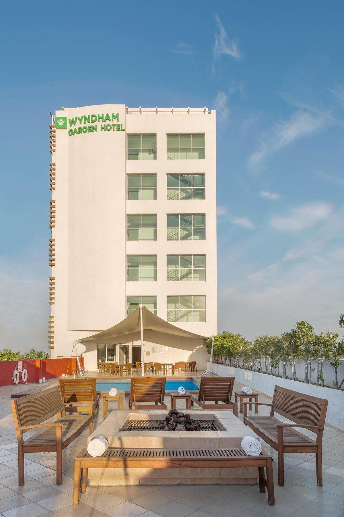 Wyndham Garden Hotel Celaya Celaya  Exterior photo
