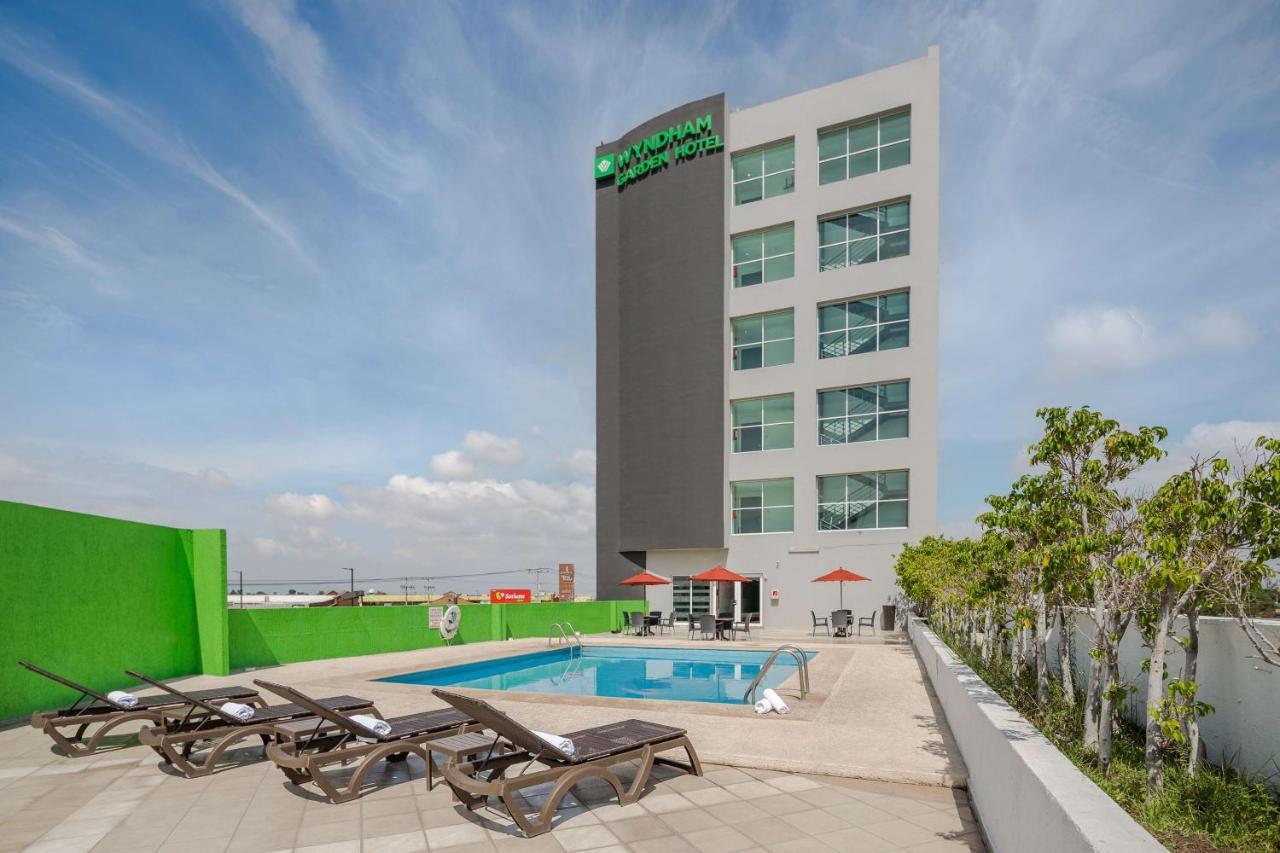 Wyndham Garden Hotel Celaya Celaya  Exterior photo
